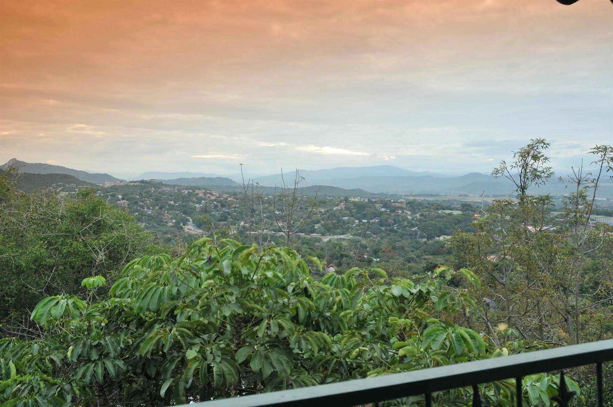 Bed and Breakfast Sunset Manor Mbombela Exteriér fotografie